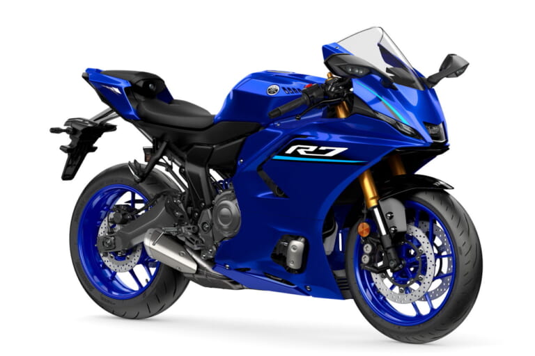 ヤマハ|YZF-R7|欧州仕様|2026年モデル|ヤマハ新型「YZF-R7」は電スロ&R1譲りのIMUで電子制御がイッキ進化! 70周年カラーで鈴鹿8耐のノスタルジーも再現【EICMA】