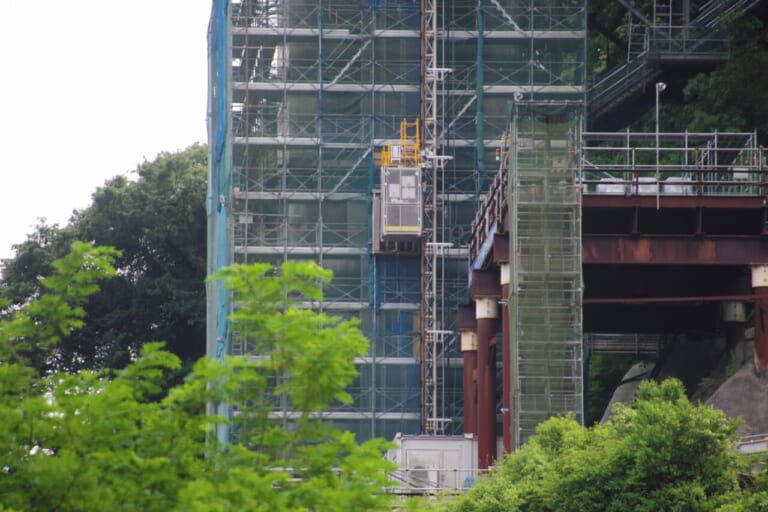 R1300GSで西丹沢｜BMW R1300GSで秘境探訪 〜青き空、碧き大地の西丹沢を走る〜