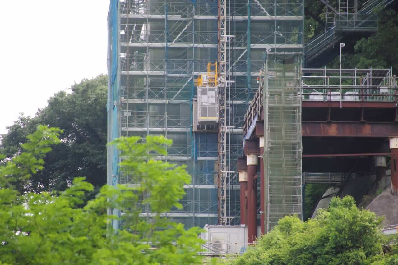 R1300GSで西丹沢｜BMW R1300GSで秘境探訪 〜青き空、碧き大地の西丹沢を走る〜