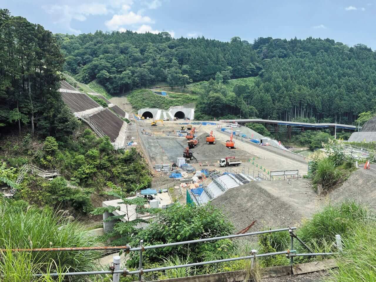 R1300GSで西丹沢|BMW R1300GSで秘境探訪 〜青き空、碧き大地の西丹沢を走る〜