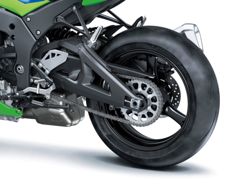 カワサキ|ニンジャZX-10R|北米仕様|カワサキ新型「ニンジャZX-10R/RR」登場! ダウンフォース25%向上の大型ウイングレットやTFTメーターを新採用【海外】