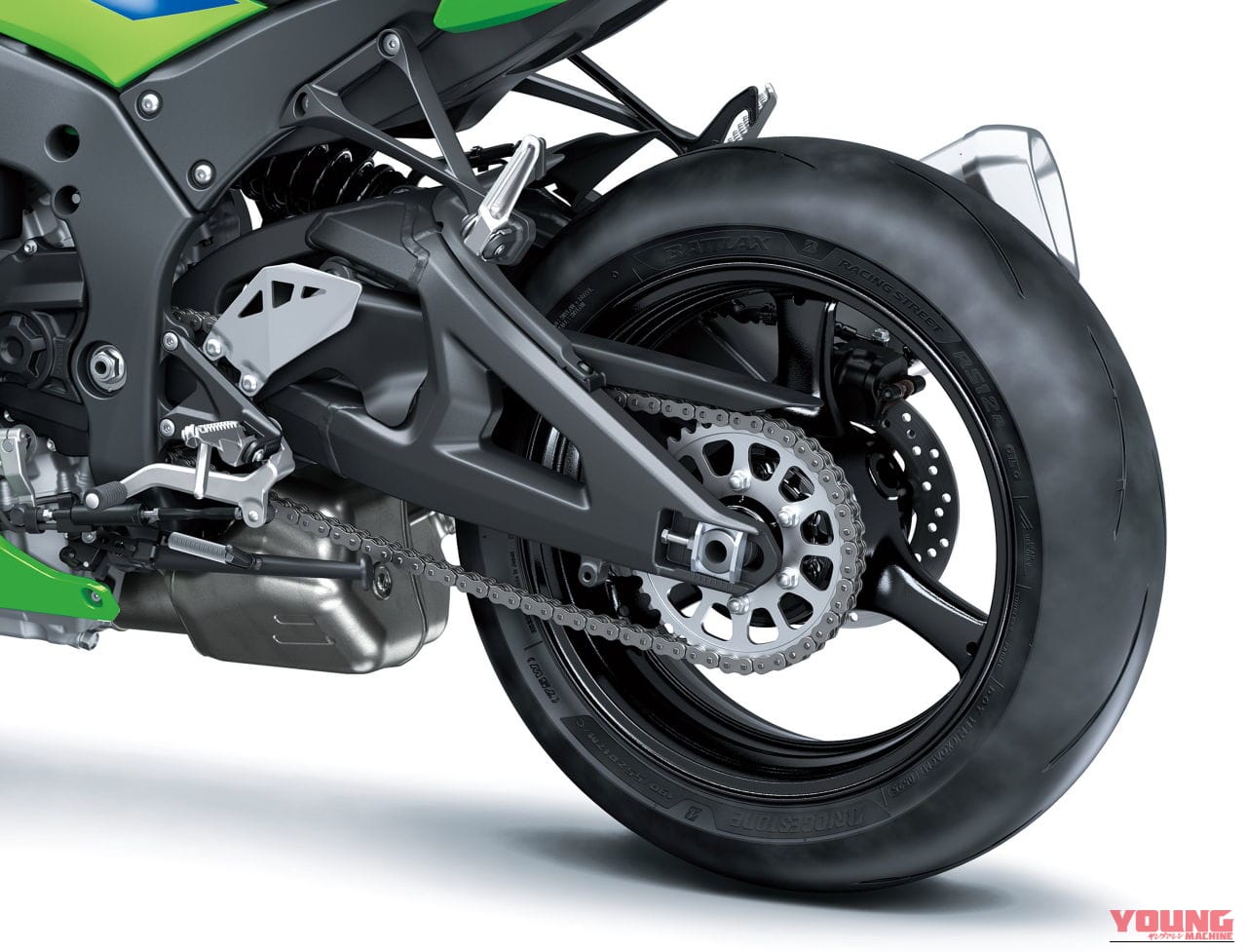 |カワサキ新型「ニンジャZX-10R/RR」登場! ダウンフォース25%向上の大型ウイングレットやTFTメーターを新採用【海外】
