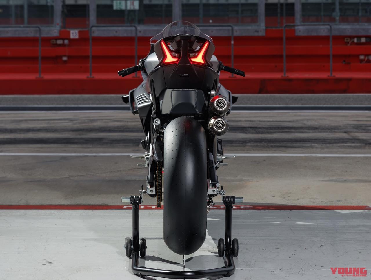 CFMOTO|V4 SR-RR|この羽根、動くぞ!! CFMOTOが「V4 SR-RRプロトタイプ」を発表、2026年に生産開始へ!【EICMA】