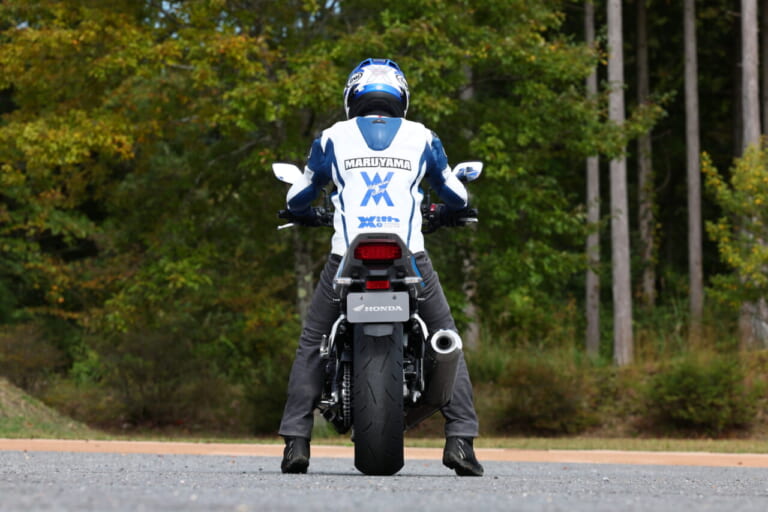 CB1000F｜「何が良いの!?」ホンダCB1000Fを丸山浩が徹底試乗インプレ：ドロドロっとした大排気量直4CBならではのフィーリング【ヤングマシン電子版1月号】