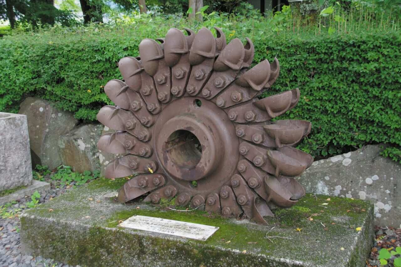 R1300GSで西丹沢｜BMW R1300GSで秘境探訪 〜青き空、碧き大地の西丹沢を走る〜