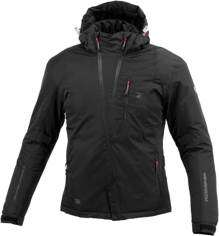 真冬も走り続けたいライダーに。防寒と安全を両立したKOMINEのウインターパーカ