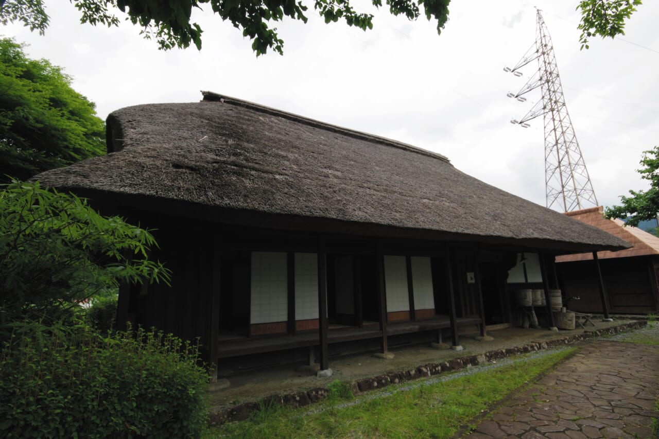 R1300GSで西丹沢｜BMW R1300GSで秘境探訪 〜青き空、碧き大地の西丹沢を走る〜