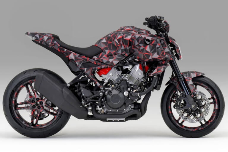 ホンダ|V3R 900 E-コンプレッサー プロトタイプ|EICMA 2025|1200ccエンジンに匹敵?! ホンダが「V3R 900 E-コンプレッサー プロトタイプ」を発表! 電動過給のV型3気筒エンジンがスリムな車体を実現