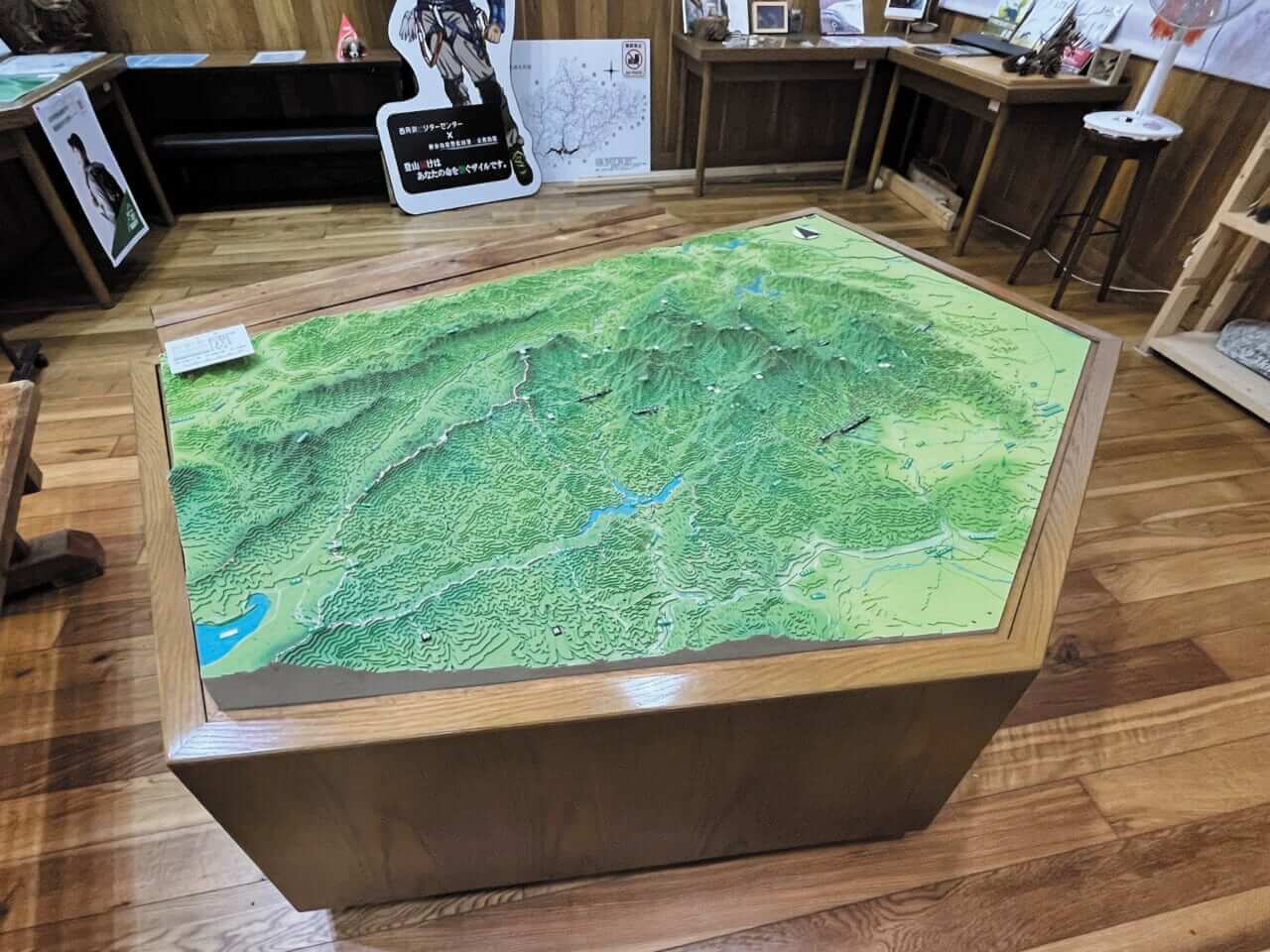 R1300GSで西丹沢｜BMW R1300GSで秘境探訪 〜青き空、碧き大地の西丹沢を走る〜