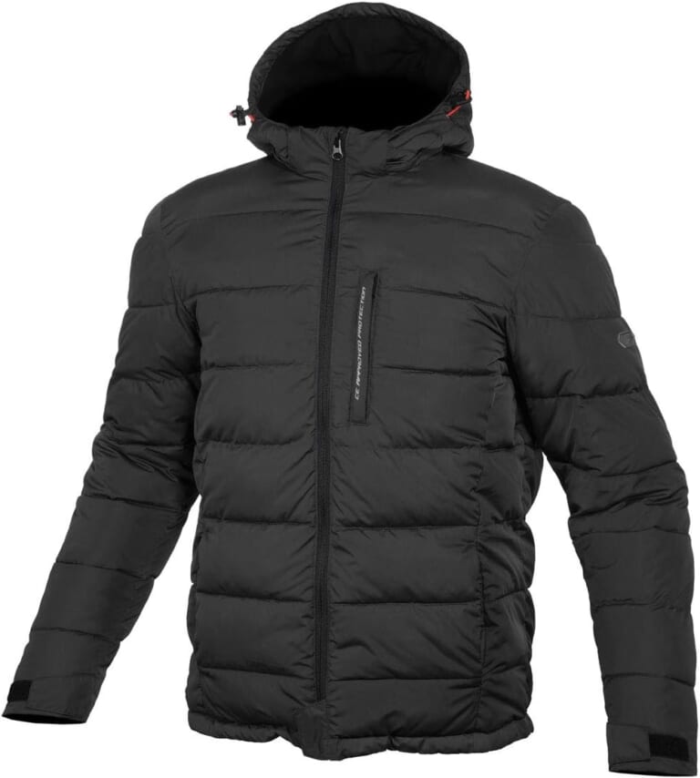 街でもツーリングでも使い倒せる、コミネの冬ジャケットはシンプル派にこそ使ってほしい一着だった