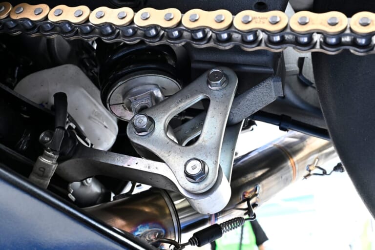 CB1000F｜ホンダCB1000Fカスタム術：鉄馬レーサーを丸山浩が解説【CB1000ホーネットやCBR1000RR-R用パーツを流用】