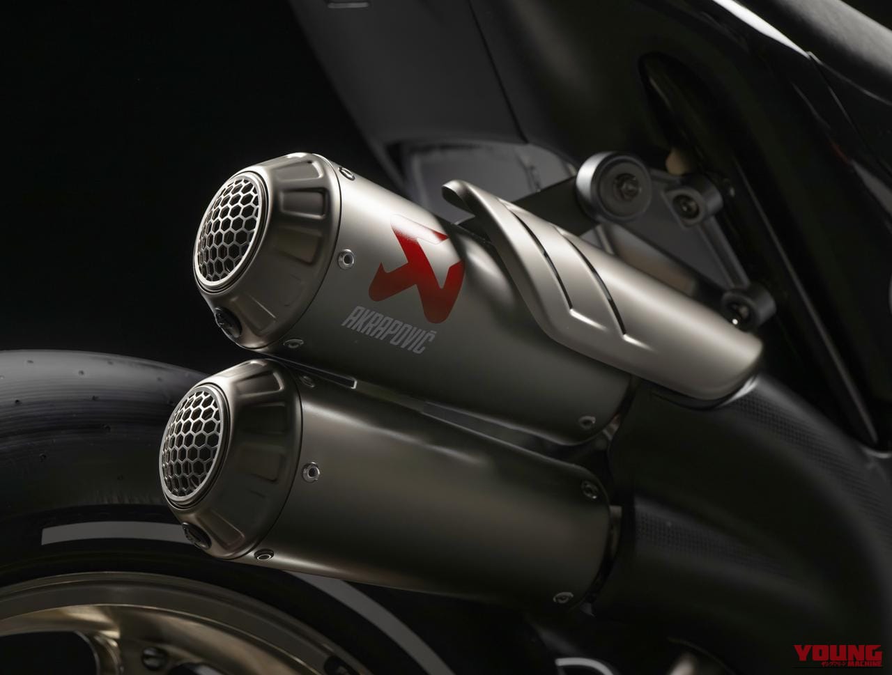 CFMOTO｜V4 SR-RR｜この羽根、動くぞ!! CFMOTOが「V4 SR-RRプロトタイプ」を発表、2026年に生産開始へ！【EICMA】
