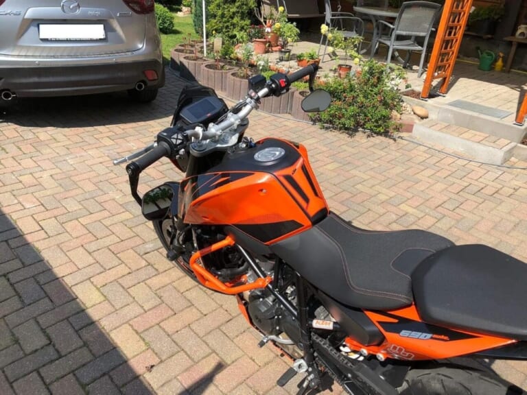 視認性とカスタム感を両立。KEMIMOTOのバーエンドミラーがライダーに刺さる理由