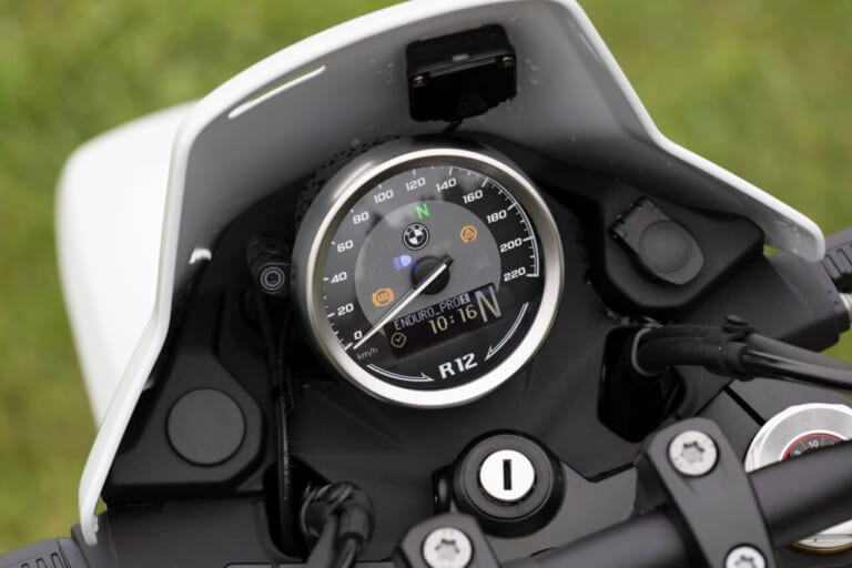 R12G/S｜【新型試乗】BMW R12G/Sスポーツ試乗インプレッション〜レトロなナリに似合わぬ高いオフロード性能〜