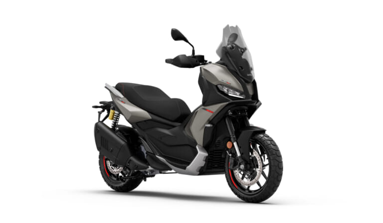 aprilia SR GT400｜アプリリア「SR GT 400」「RS 457 GP Replica」がEICMA2025で登場【ミドルクラスの冒険スクーター＆MotoGP直系スーパースポーツ】