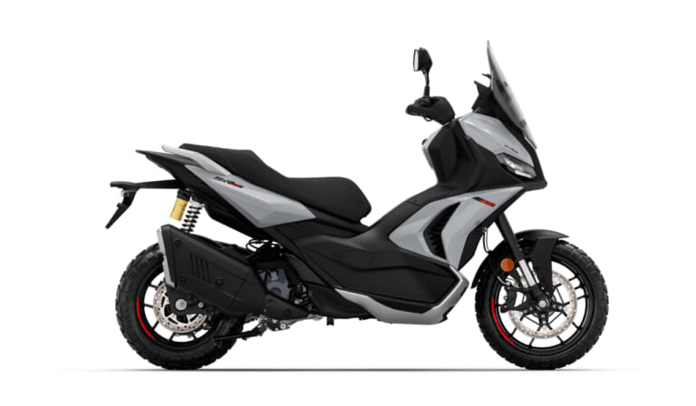 aprilia SR GT400|アプリリア「SR GT 400」「RS 457 GP Replica」がEICMA2025で登場【ミドルクラスの冒険スクーター&MotoGP直系スーパースポーツ】