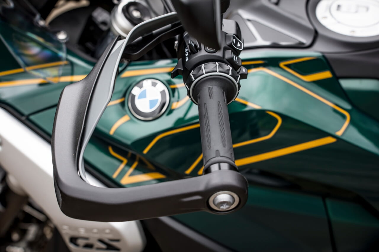 BMW R1300GS Touring ASA/ADVENTURE SPORT|【新型試乗】BMW R1300 GSツーリングASA/GSアドベンチャースポーツ試乗インプレッション:オートマ仕様でこの走りは驚異的