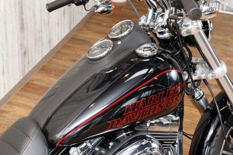 ハーレーダビッドソン｜Low Rider FXDL1580 2015｜タンク｜お気に入りのハーレーを見つけたい。ハーレー専門「Beat&C 世田谷店」ナンバーワンに注目!