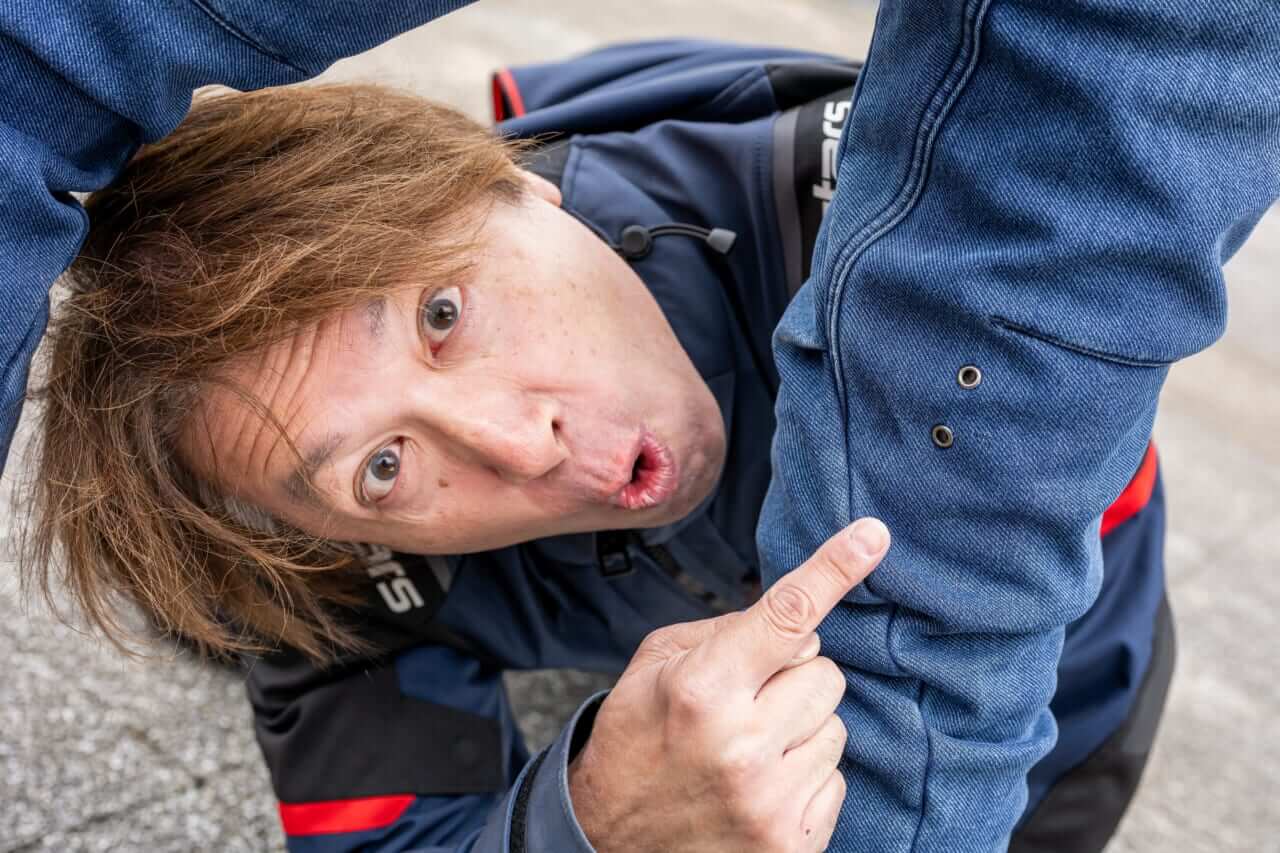 防風ジーンズ・ボア|「BMCの新製品『防風ジーンズ・ボア』は本当に暖かいのか!? 真実を暴いてやるぞっ!」のハズが、見事に返り討ちに…