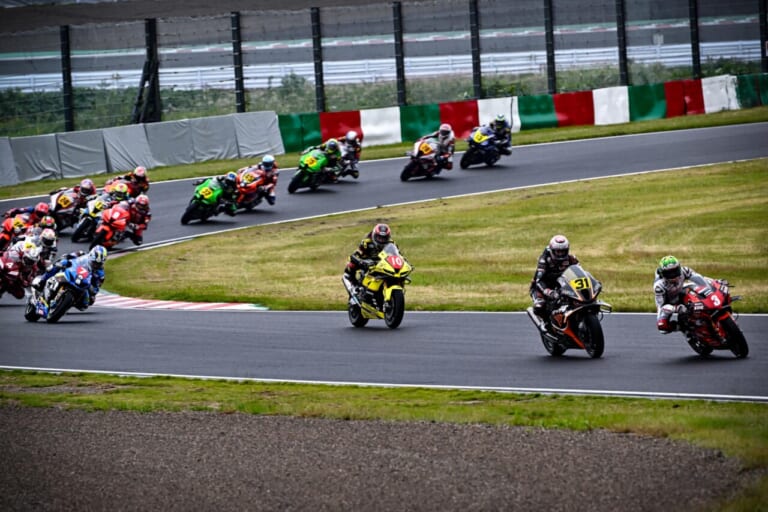 DUNLOP Racing Team with YAHAGI|長島哲太|結果が出始めた2年目、最後の苦戦……勝負の3年目へ進化を誓う──ファインダー越しに見た長島哲太×ダンロップの挑戦2025