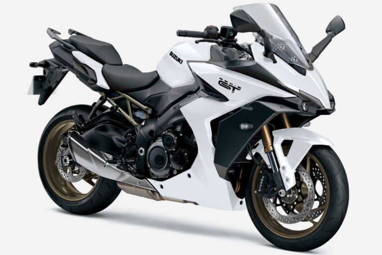 スズキ|GSX-S1000GT|2026年モデル|スズキが「GSX-S1000GT」の2026年モデルを発表! 新色はブロンズホイールのホワイト、ブルーホイールのブラックだ!