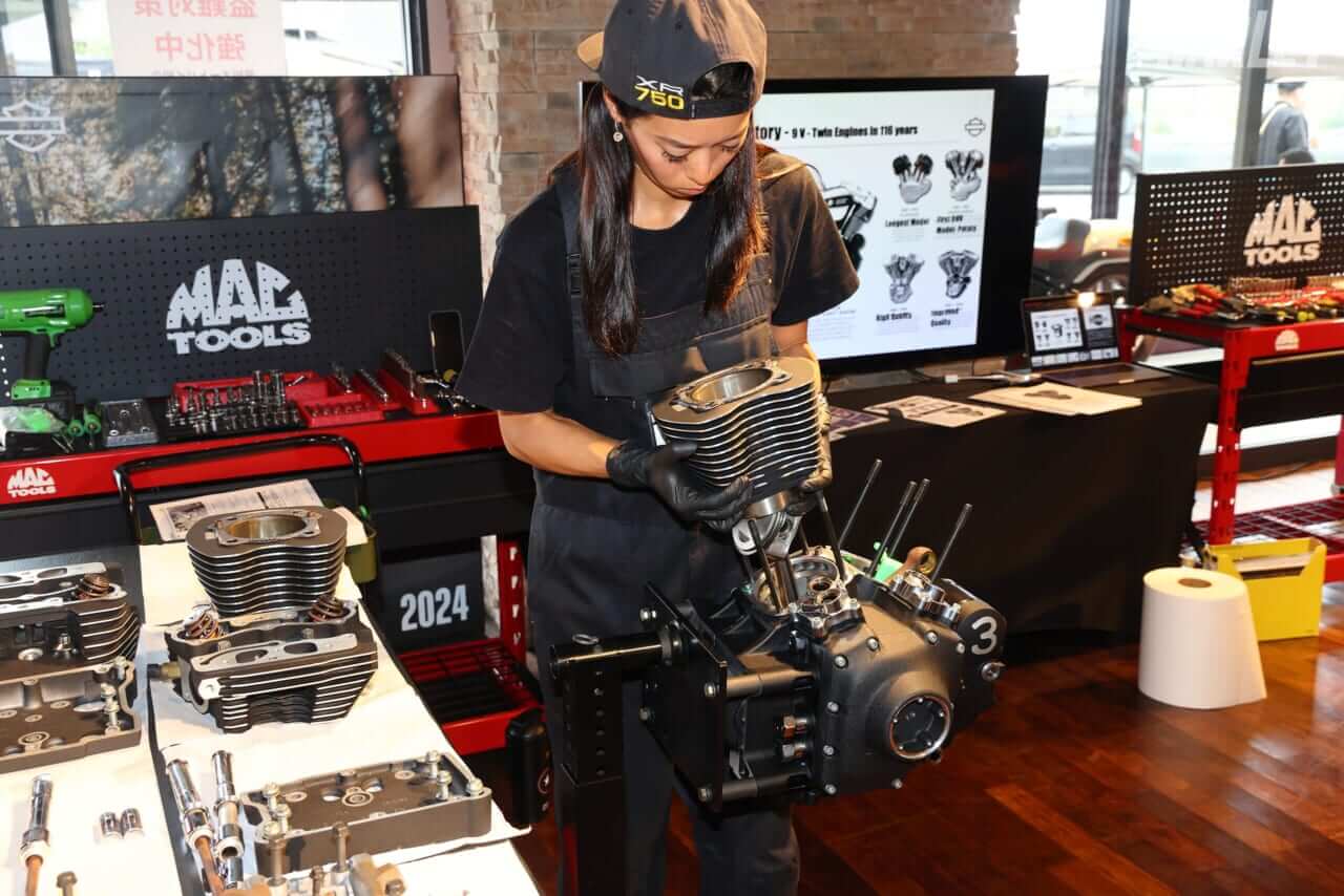 ハーレーダビッドソン知立｜イベント｜エンジン組み立て｜ハーレーを取り巻くカルチャー丸ごと! 誰もが楽しめるスペシャルな2日間〈ハーレーダビッドソン知立 FUNFESTA Vol.4〉