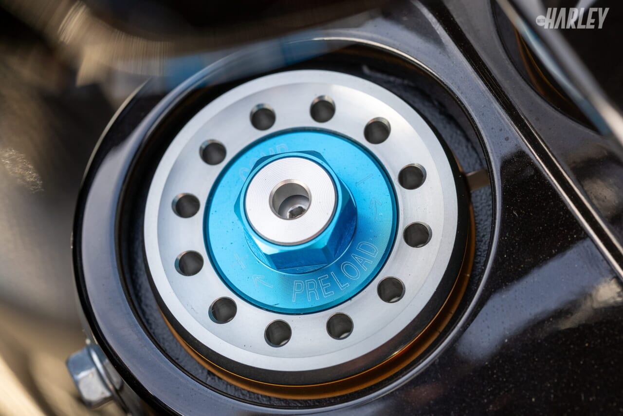 ハーレーダビッドソン｜2024 FLTRXSE CVO ROADGLIDE｜HD神戸カスタム｜【排気量はなんと2212cc】バガーレーサー譲りのビッグトルク＆強力な足まわり! ハーレーカスタム新潮流の衝撃