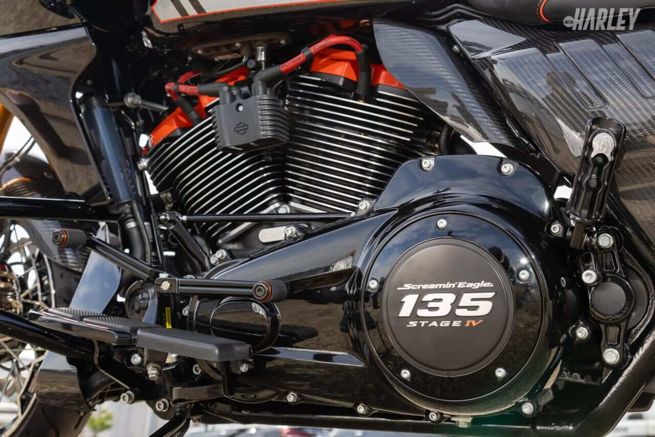 ハーレーダビッドソン｜2024 FLTRXSE CVO ROADGLIDE｜HD神戸カスタム｜プライマリー｜【排気量はなんと2212cc】バガーレーサー譲りのビッグトルク＆強力な足まわり! ハーレーカスタム新潮流の衝撃