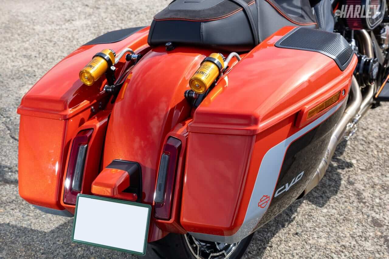 ハーレーダビッドソン｜2024 FLTRXSE CVO ROADGLIDE｜HD神戸カスタム｜リヤまわり｜【排気量はなんと2212cc】バガーレーサー譲りのビッグトルク＆強力な足まわり! ハーレーカスタム新潮流の衝撃