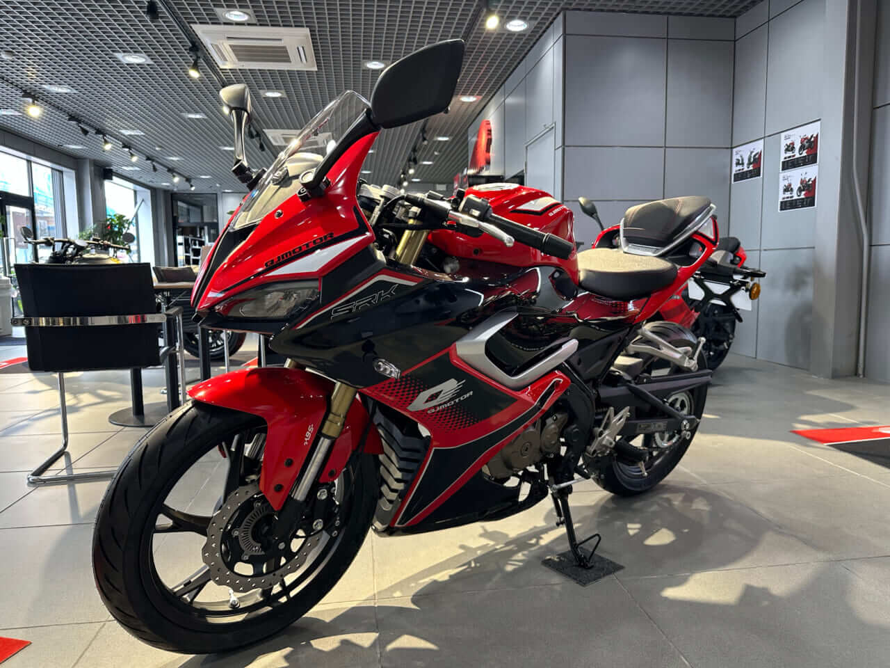 QJMOTOR｜SRK125R｜「小さくても本格。#街乗りスポーツ、SRK125R」QJ LOVER Kayo MOTOR Column