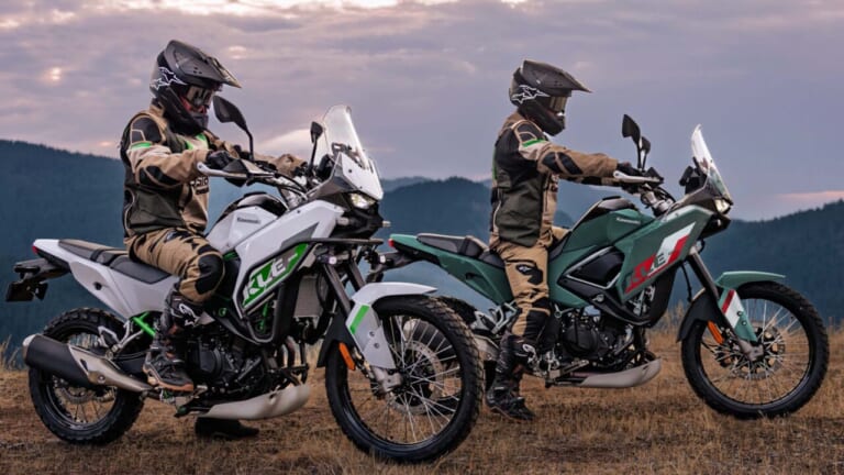 カワサキが新型アドベンチャー「KLE500」を発表! 上位版「KLE500 SE」はTFTメーターや大型スクリーンも装備【海外】
