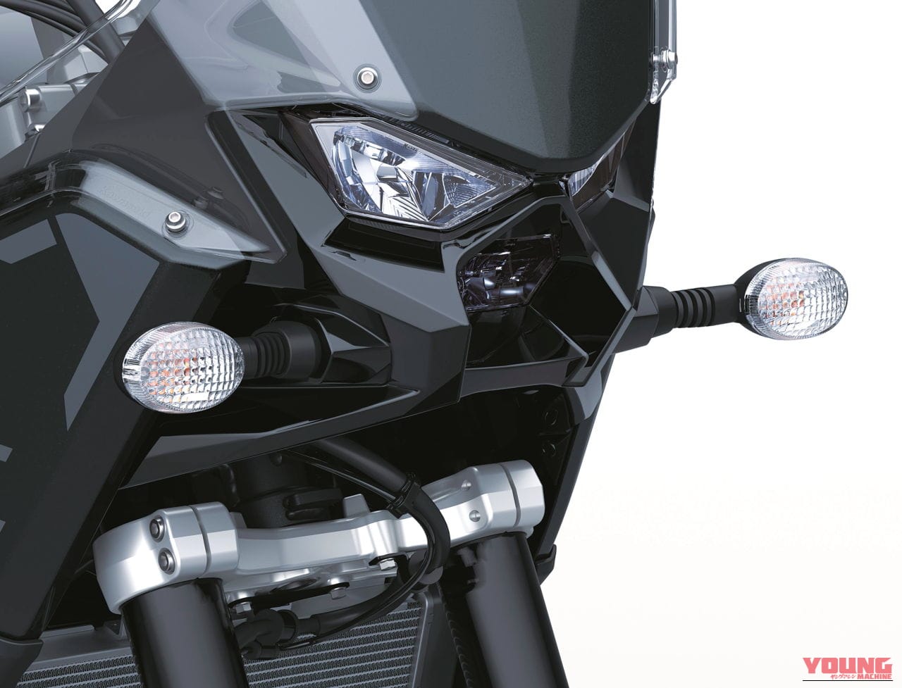 |【新型発表】カワサキ(KAWASAKI)新型アドベンチャー「KLE500」を発表! 上位版「KLE500 SE」はTFTメーターや大型スクリーンも装備〈海外〉