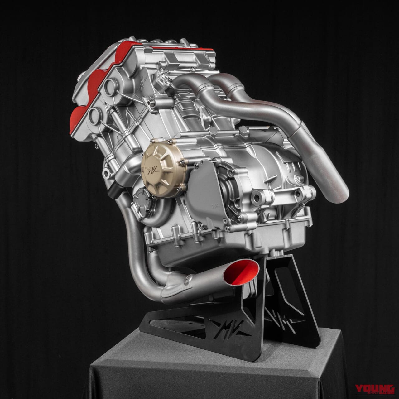 MV AGUSTA 5-CYLINDER ENGINE CONCEPT “QUADRATO”|新設計5気筒エンジン!! MVアグスタがEICMAで3本カムシャフトのエンジンコンセプトを発表!