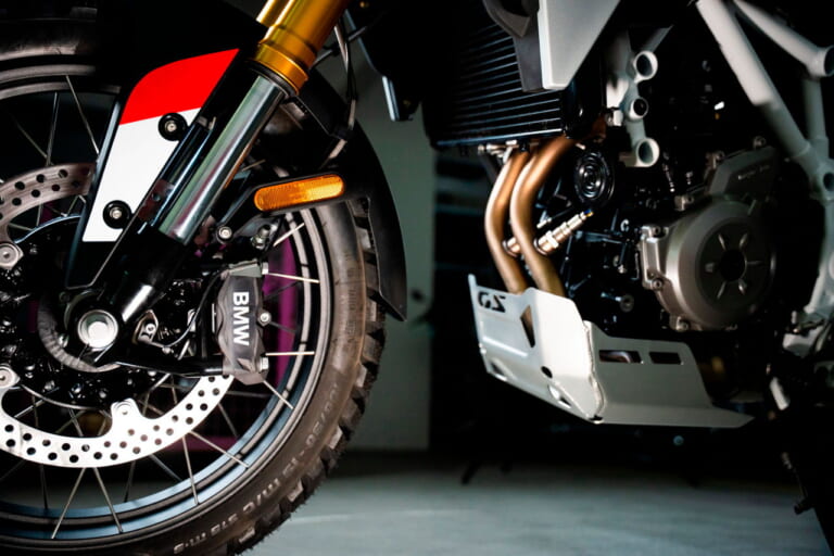 BMW|F450GS|ロアミドルとは思えない本格装備! ベテランもビギナーも存分に振り回せるBMW「F450GS」見参!!