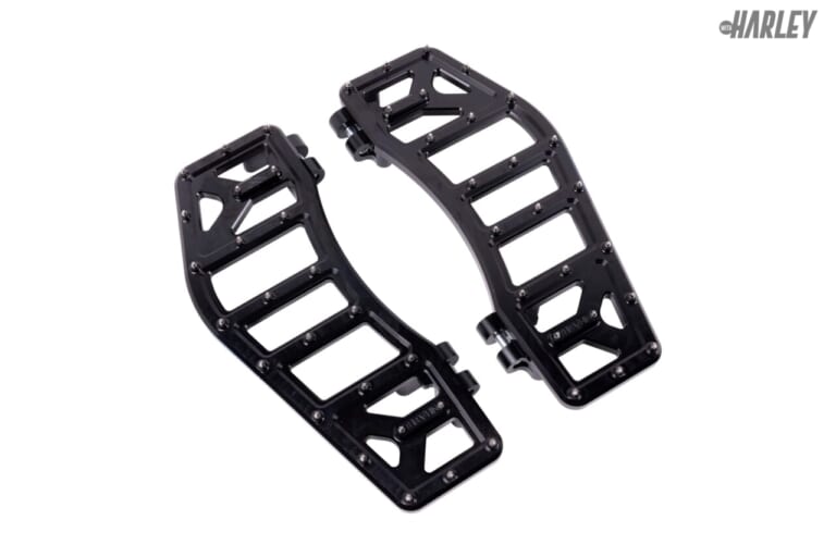 スズキ&アソシエイツ｜Thrashin supply｜Aggressor Floorboards 84-up ツーリング｜スズキ＆アソシエイツで取り扱う最新ハーレーカスタムパーツたち