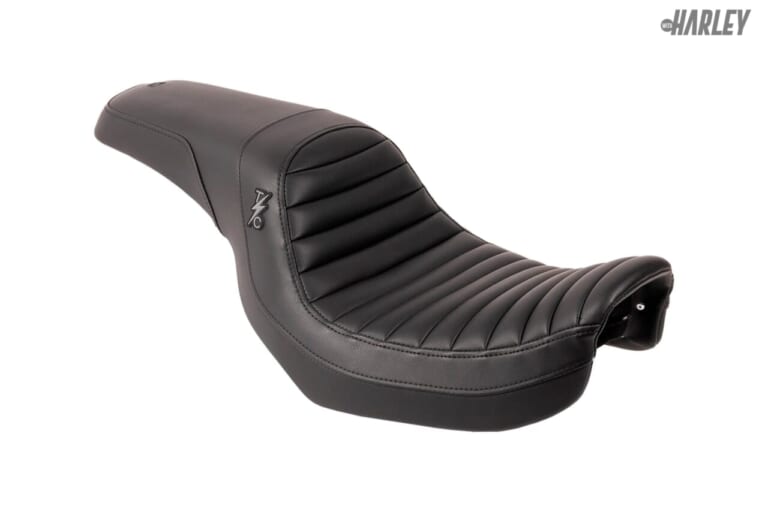 スズキ&アソシエイツ｜Thrashin X Saddlemen Step-Upシート Tuck’n Roll｜スズキ＆アソシエイツで取り扱う最新ハーレーカスタムパーツたち