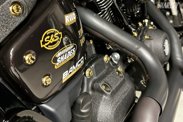 スズキ&アソシエイツ｜BAMCO｜M8ソフテイル用プレミアムボルトキット｜取り付け｜スズキ＆アソシエイツで取り扱う最新ハーレーカスタムパーツたち