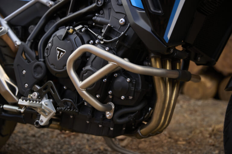 Triumph Tiger900｜トライアンフから新型アドベンチャーモデル「タイガーアルパイン/デザートエディション」が登場【900/1200に特別装備を投入】