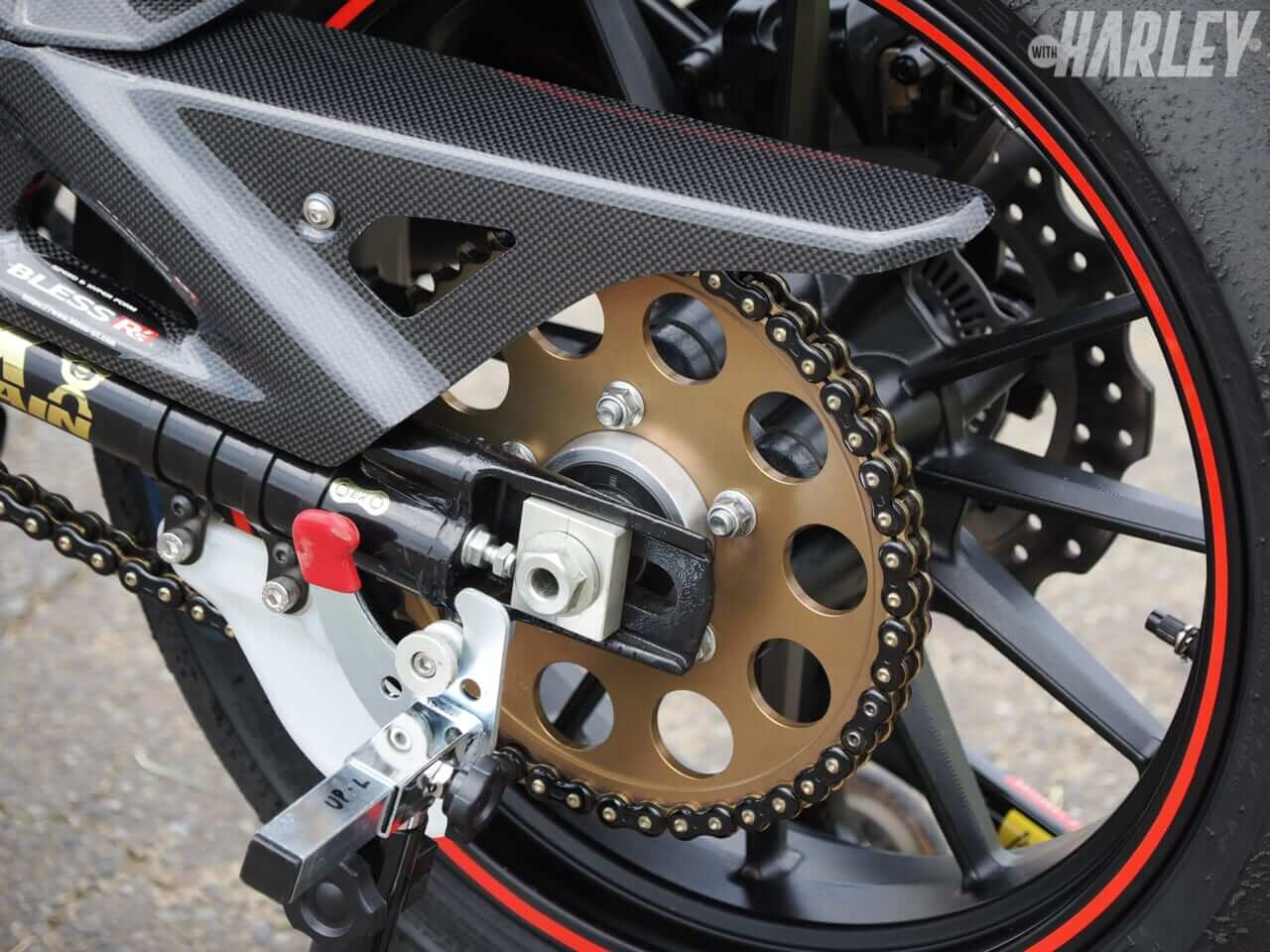 ｜性能だけでなくスタイルも追求。よりディープにハーレー中型車のX350をいじる!