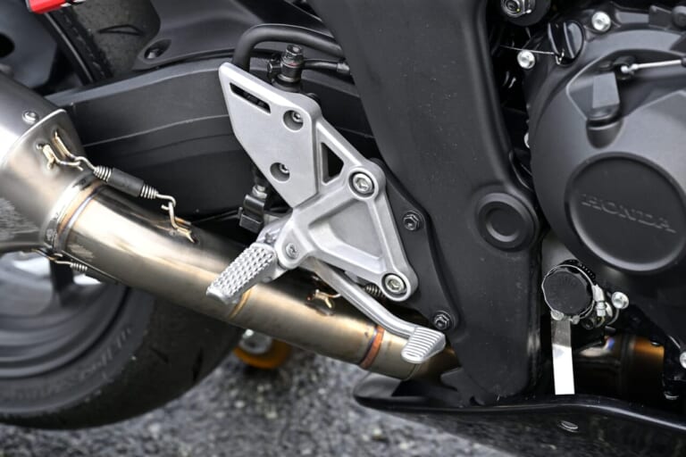 CB1000F|ホンダCB1000Fカスタム術:鉄馬レーサーを丸山浩が解説【CB1000ホーネットやCBR1000RR-R用パーツを流用】