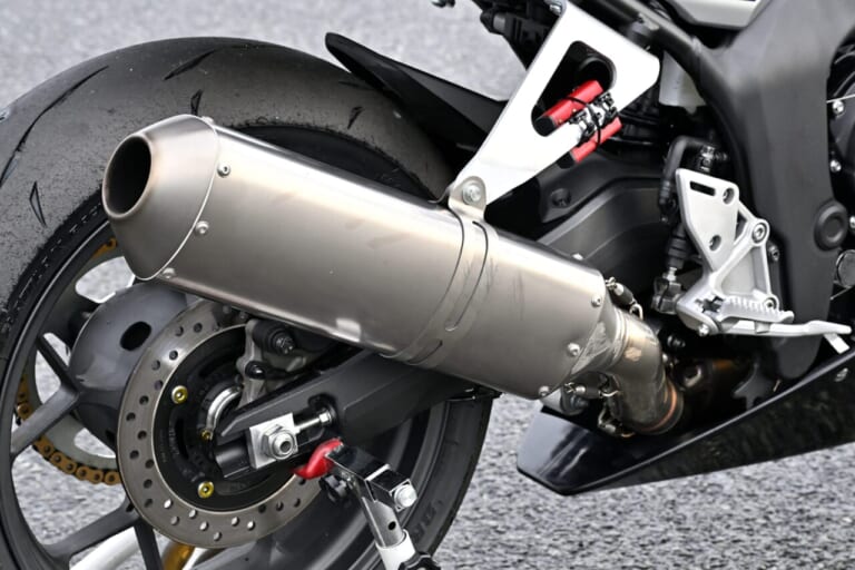 CB1000F｜ホンダCB1000Fカスタム術：鉄馬レーサーを丸山浩が解説【CB1000ホーネットやCBR1000RR-R用パーツを流用】