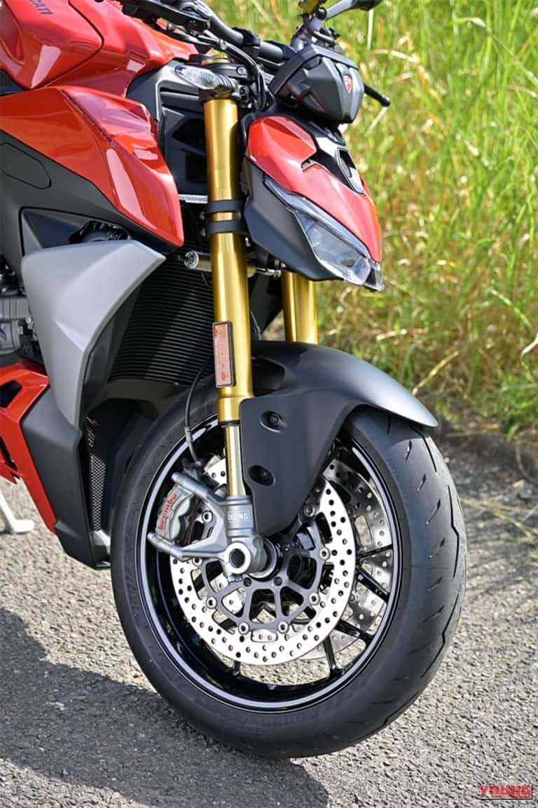 DICATI STREET FIGHTER V2S｜【新車試乗】ドゥカティ「ストリートファイター V2S」最新V2エンジンを積んだストファイ発進!!