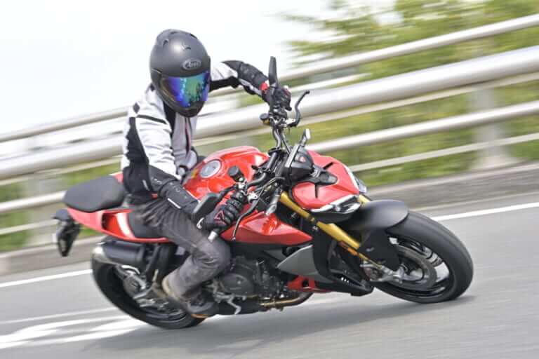 DICATI STREET FIGHTER V2S｜【新車試乗】ドゥカティ「ストリートファイター V2S」最新V2エンジンを積んだストファイ発進!!
