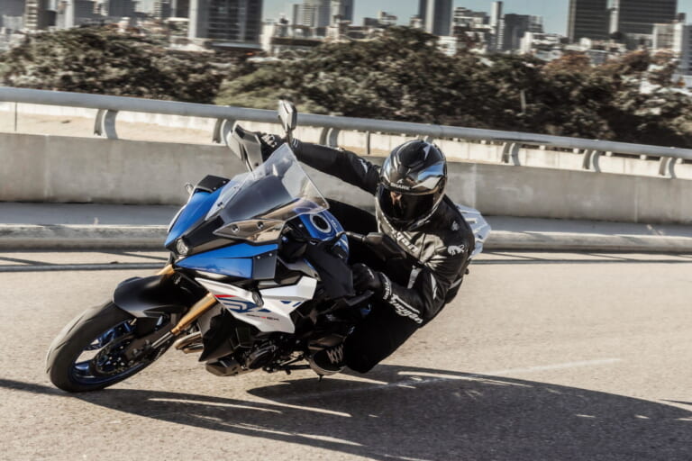 suzuki|GSX-S1000GX|欧州仕様|2026年モデル|新型はウイングレット搭載! スズキが「GSX-S1000GX」の2026年モデルを発表【海外】