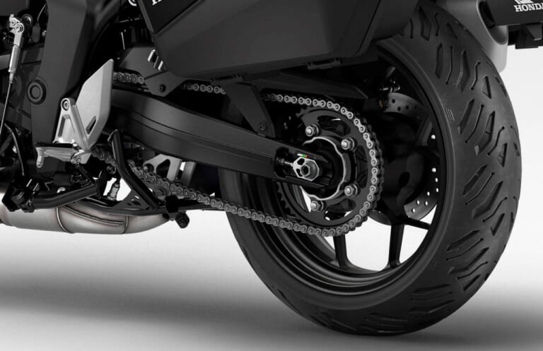 ホンダ｜CB1000GT｜欧州仕様｜2026年モデル｜ホンダが新型スポーツツアラー「CB1000GT」を発表！ 電サス＆IMUを装備するハイテク仕様【EICMA】