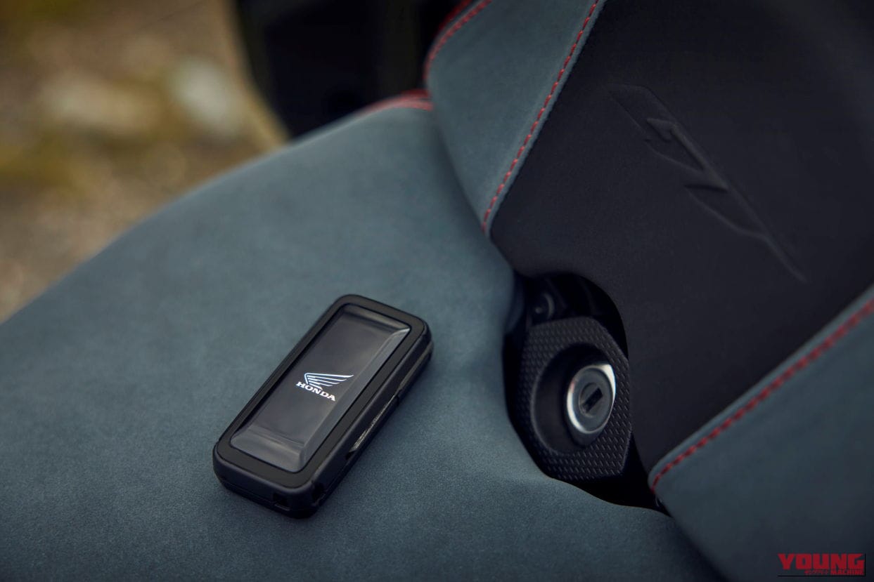 ホンダ|CB1000GT|欧州仕様|2026年モデル|ホンダが新型スポーツツアラー「CB1000GT」を発表! 電サス&IMUを装備するハイテク仕様【EICMA】