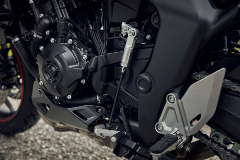 ホンダ｜CB1000GT｜欧州仕様｜2026年モデル｜ホンダが新型スポーツツアラー「CB1000GT」を発表！ 電サス＆IMUを装備するハイテク仕様【EICMA】