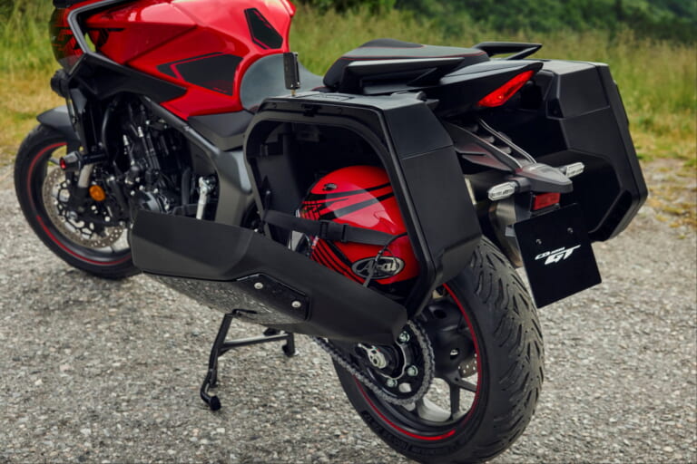 ホンダ｜CB1000GT｜欧州仕様｜2026年モデル｜ホンダが新型スポーツツアラー「CB1000GT」を発表！ 電サス＆IMUを装備するハイテク仕様【EICMA】