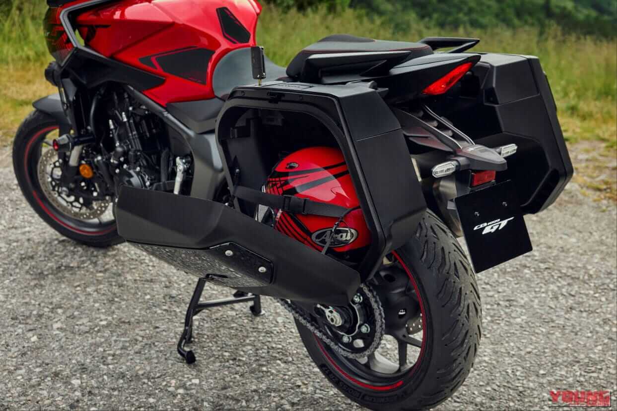 |ホンダが新型スポーツツアラー「CB1000GT」を発表! 電サス&IMUを装備するハイテク仕様【EICMA】