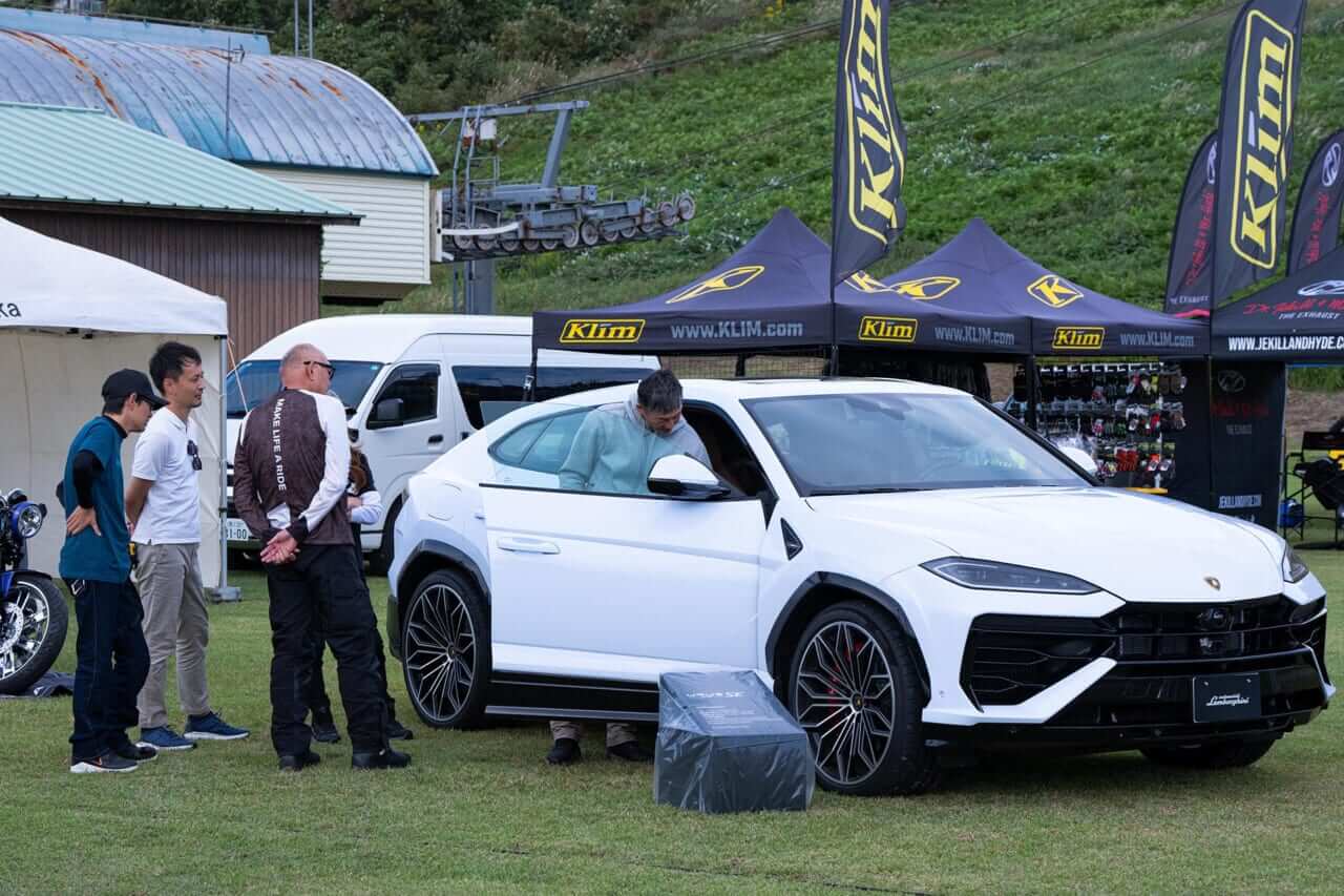ランボルギーニウルスSE|仲間と一緒にGSを堪能できるモトラッドミツオカ主催の大型イベント「ミツオカネイチャー2025」